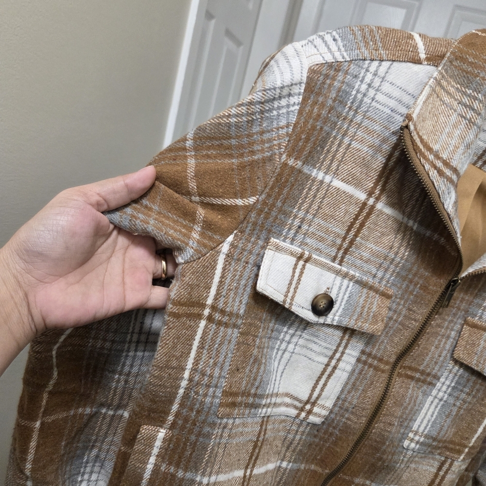 Grace & Lace Plaid Jacket Brown Cream Zip Up Shacket Cozy Fall Winter Layering - Picture 5 of 9